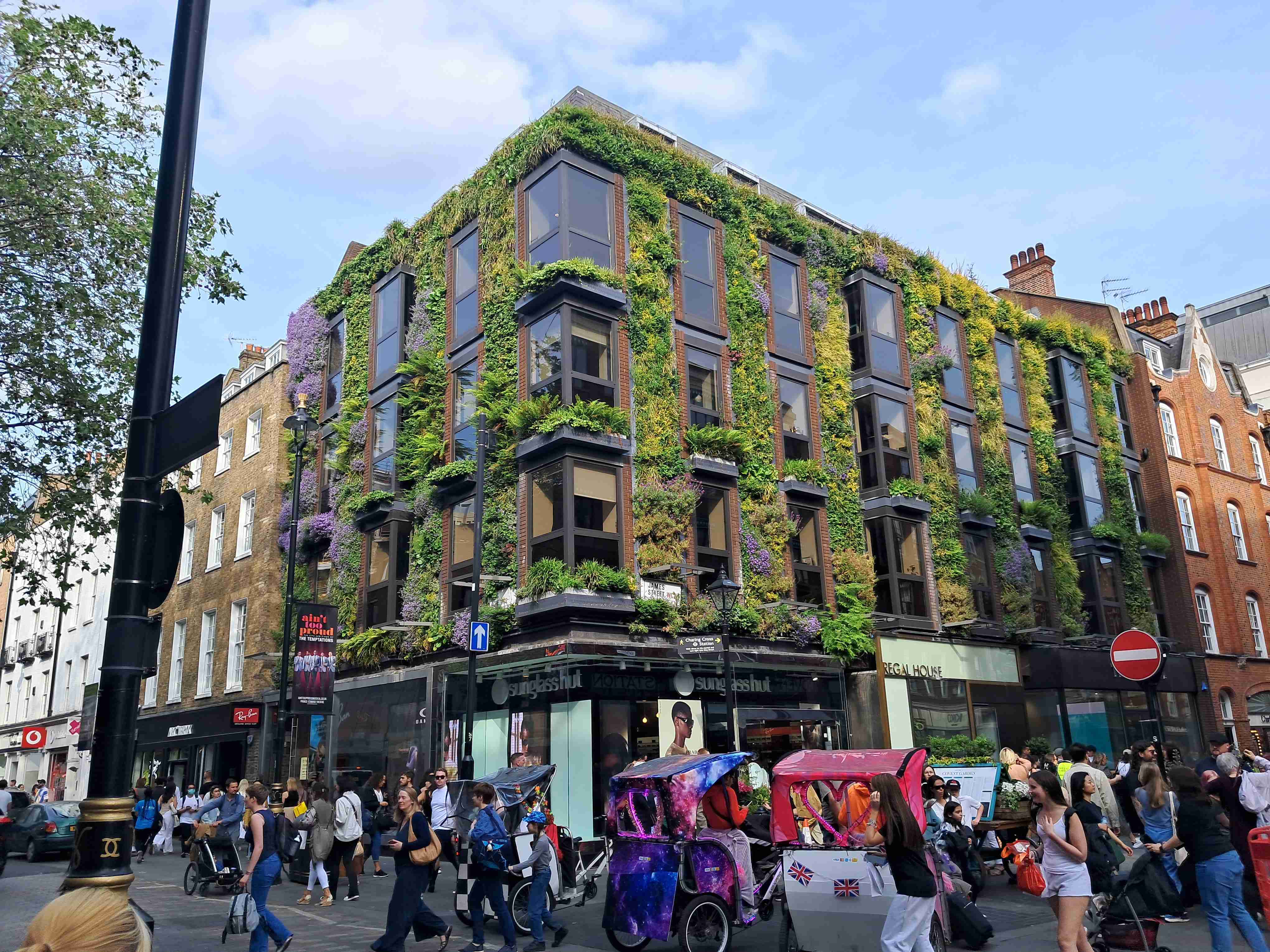 London Hundertwasser building